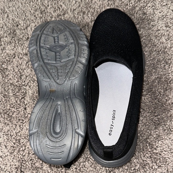 Easy Spirit Black Flats - Picture 5 of 5